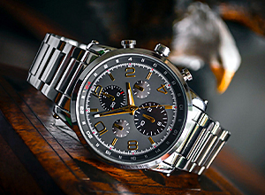 traditional-watch-x-smartwatch