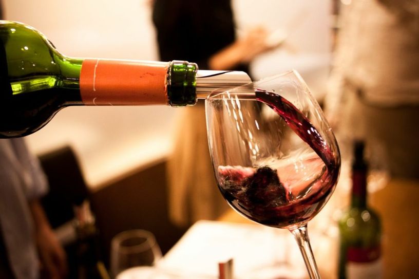 erros-para-nao-cometer-ao-degustar-vinho
