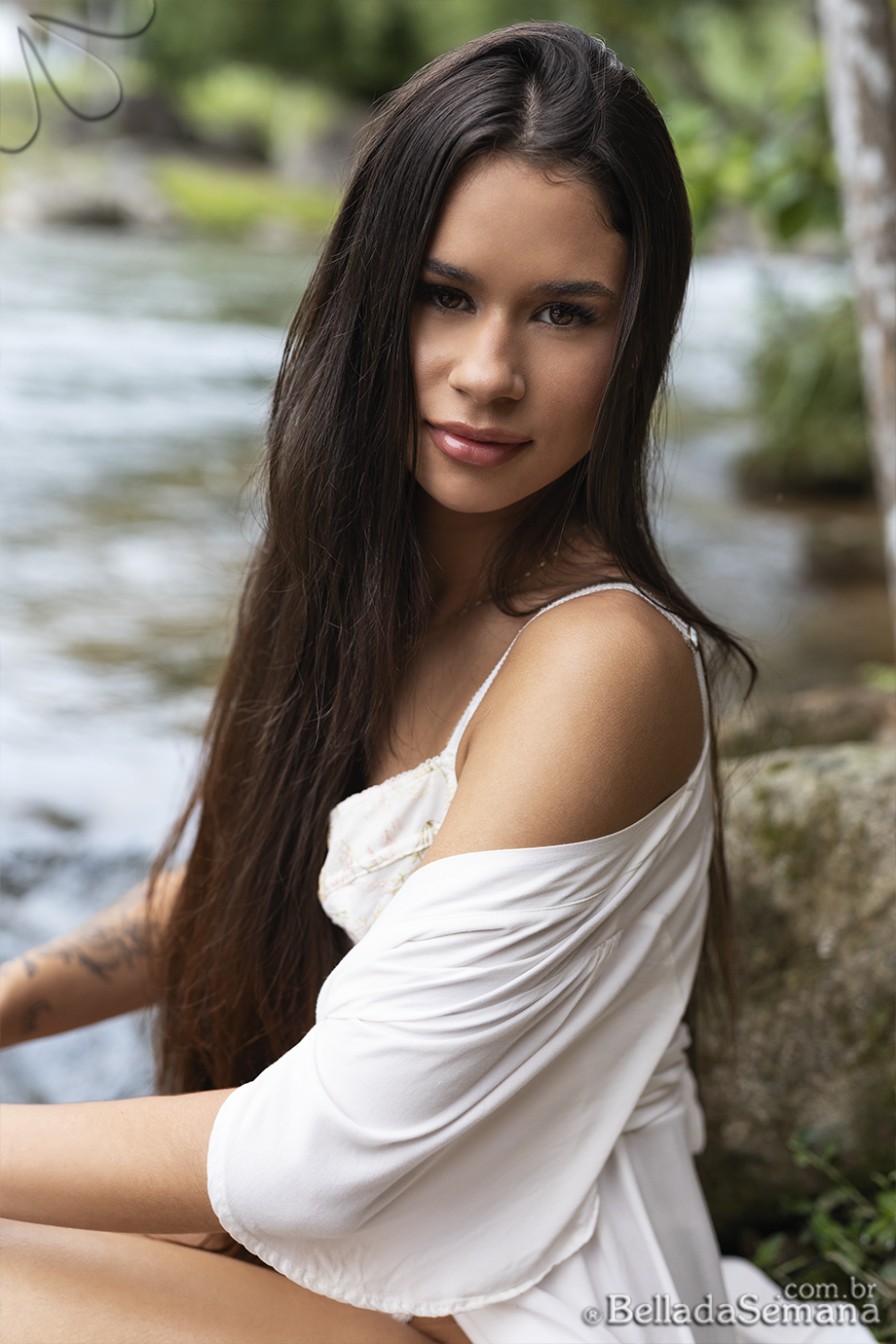 Steh Amora