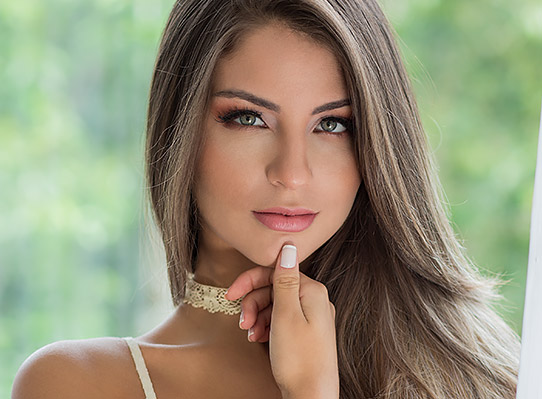 Beatriz Aguiar pelada nua gostosa sensual fotos modelo seios lindos peitos grande pezinho deliciosa bumbum bunda